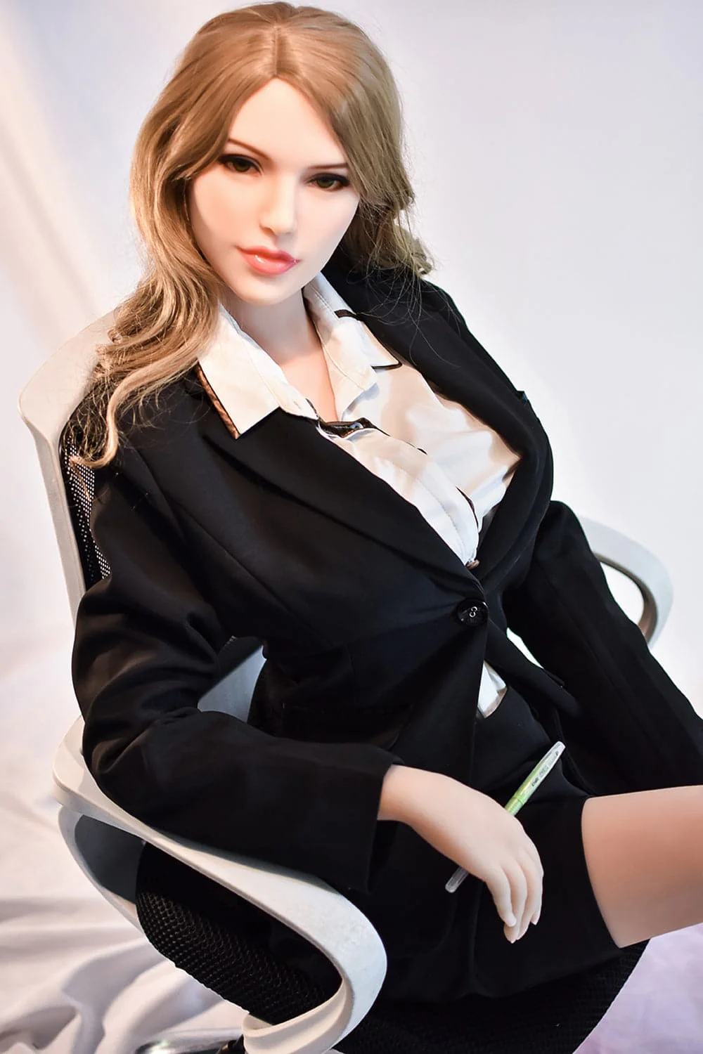165cm/5ft5 F-Cup American Blonde Big Breast Realistic Sex Doll - Image 3