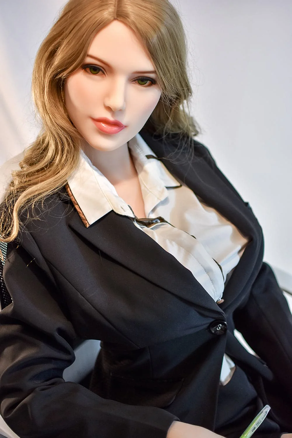 165cm/5ft5 F-Cup American Blonde Big Breast Realistic Sex Doll - Image 4